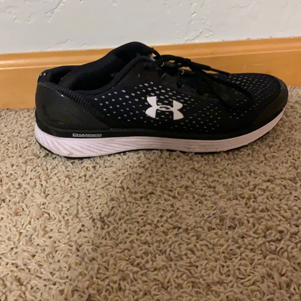 Under Armour Black and white tennis shoes